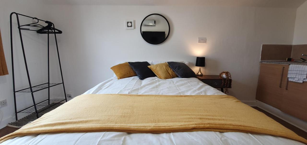 Fast Broadband, Budget Stay, Free Netflix. Cardiff Esterno foto