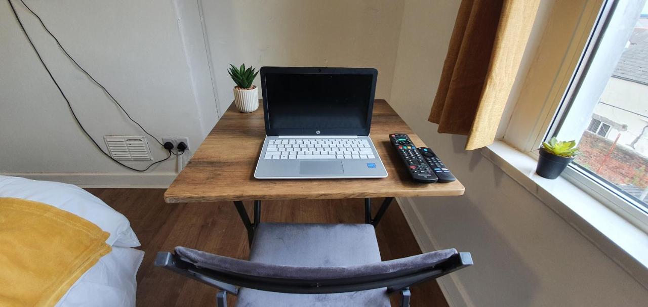 Fast Broadband, Budget Stay, Free Netflix. Cardiff Esterno foto