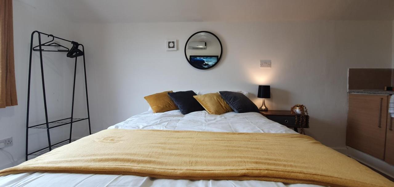 Fast Broadband, Budget Stay, Free Netflix. Cardiff Esterno foto